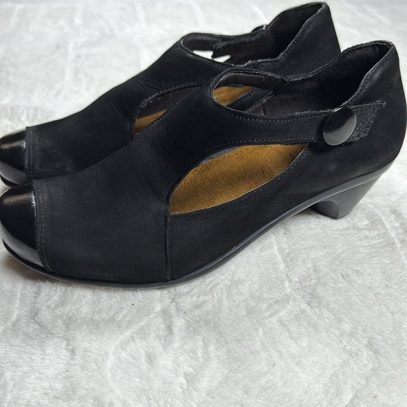 Naot Womens Black Leather T Strap Mary Jane Pumps Low Heel Comfort Shoes 9 - Picture 8 of 17